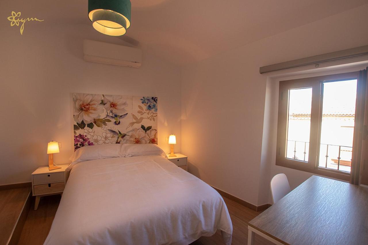 Apartamentos Turisticos Abrilymarzo Caces Dış mekan fotoğraf