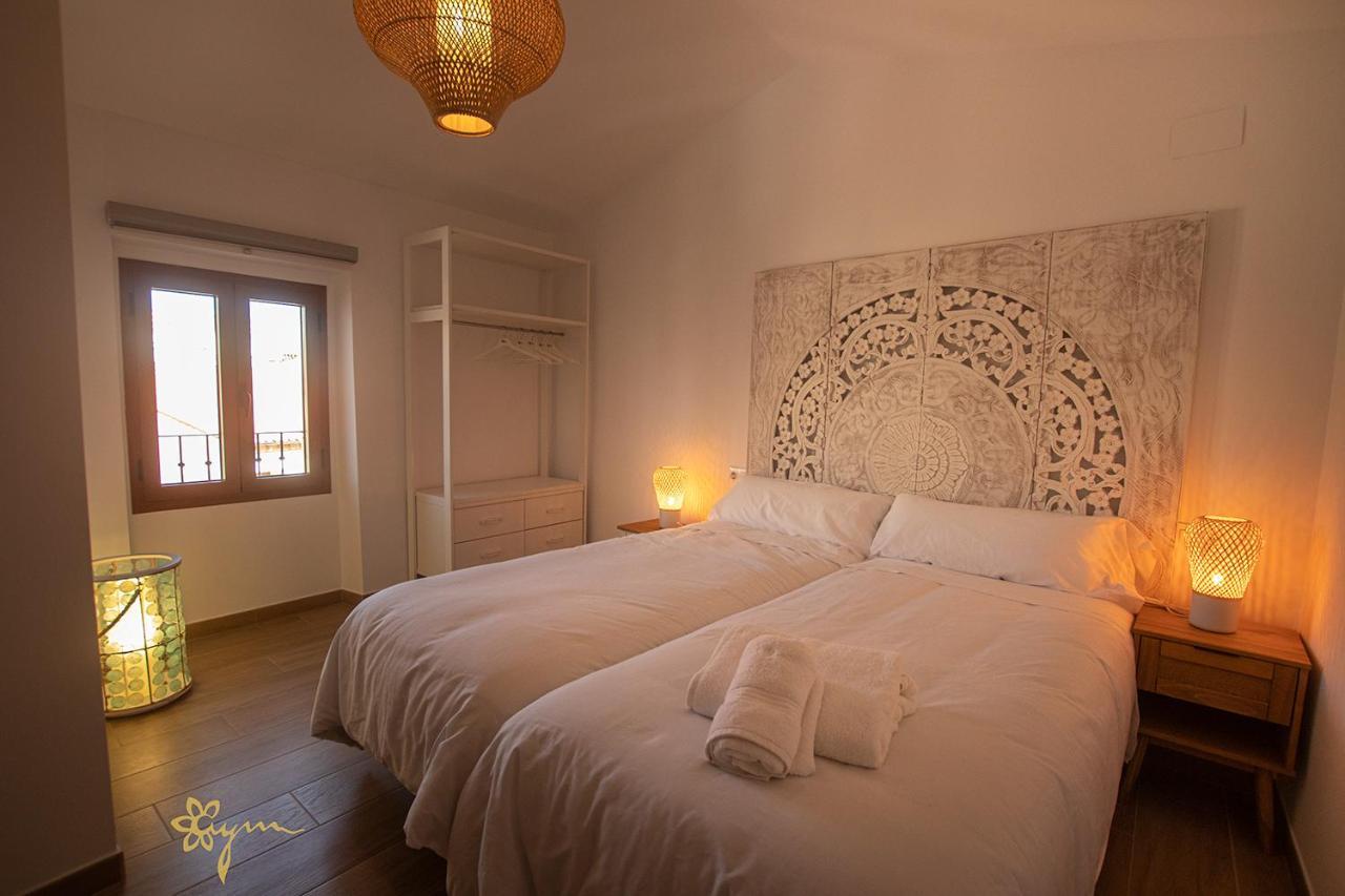 Apartamentos Turisticos Abrilymarzo Caces Dış mekan fotoğraf