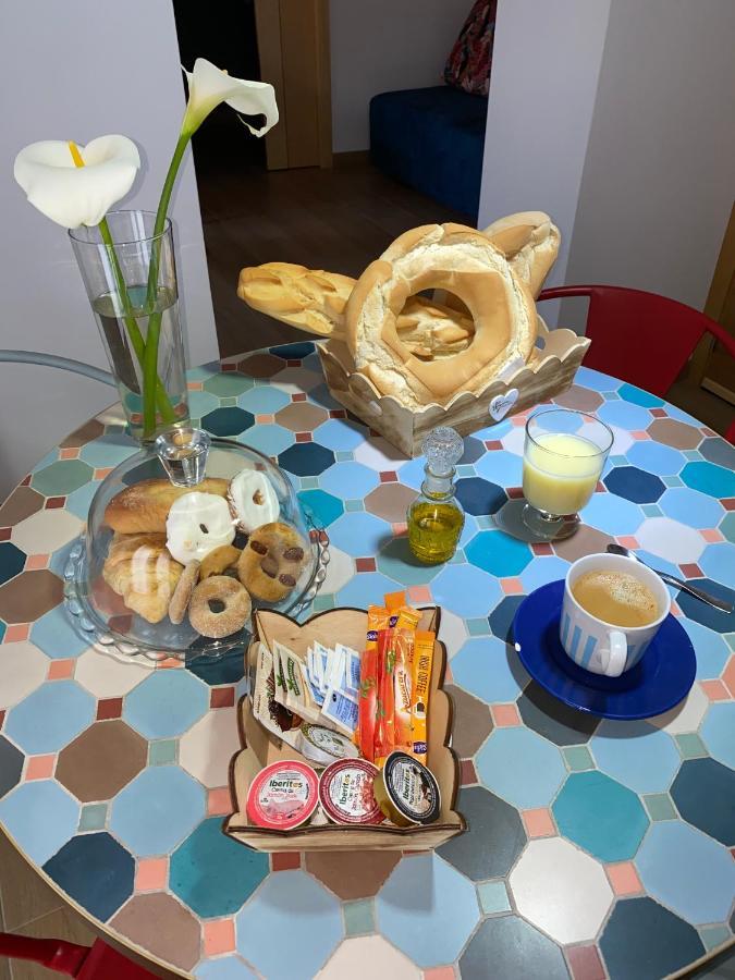 Apartamentos Turisticos Abrilymarzo Caces Dış mekan fotoğraf